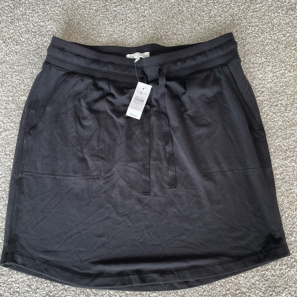 New loft black skirt